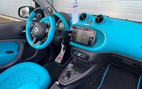 Smart Fortwo III, 2024 год, 10 000 000 рублей, 12 фотография