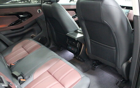 Land Rover Range Rover Evoque II, 2024 год, 6 490 000 рублей, 29 фотография