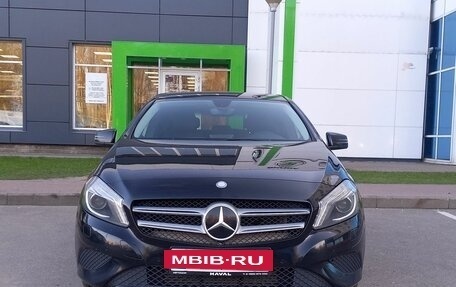 Mercedes-Benz A-Класс, 2013 год, 1 350 000 рублей, 2 фотография