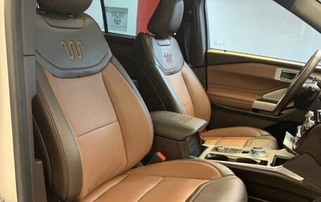 Ford Explorer VI, 2021 год, 5 999 999 рублей, 29 фотография