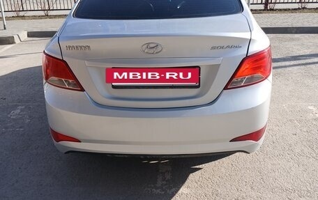 Hyundai Solaris II рестайлинг, 2015 год, 650 000 рублей, 2 фотография