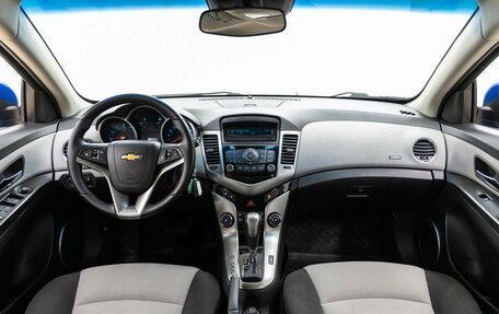 Chevrolet Cruze II, 2011 год, 818 000 рублей, 14 фотография