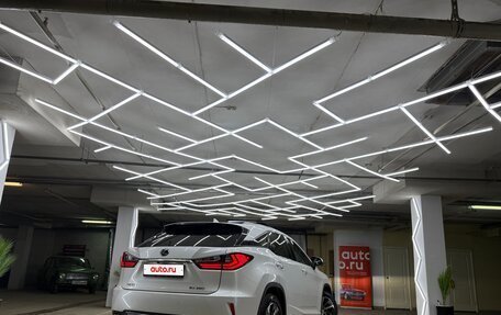 Lexus RX IV рестайлинг, 2016 год, 4 500 000 рублей, 2 фотография