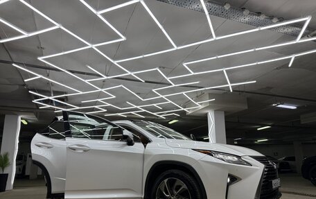 Lexus RX IV рестайлинг, 2016 год, 4 500 000 рублей, 14 фотография