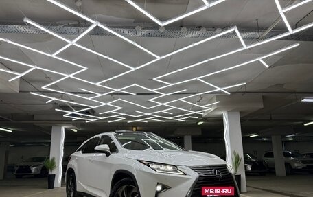 Lexus RX IV рестайлинг, 2016 год, 4 500 000 рублей, 3 фотография
