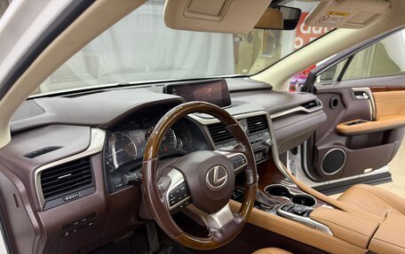 Lexus RX IV рестайлинг, 2016 год, 4 500 000 рублей, 22 фотография