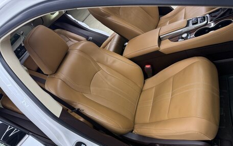 Lexus RX IV рестайлинг, 2016 год, 4 500 000 рублей, 38 фотография