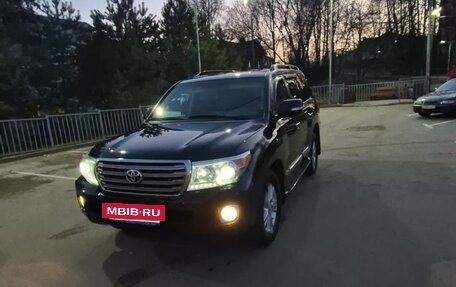 Toyota Land Cruiser 200, 2015 год, 3 980 000 рублей, 10 фотография