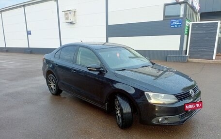 Volkswagen Jetta VI, 2013 год, 940 000 рублей, 10 фотография