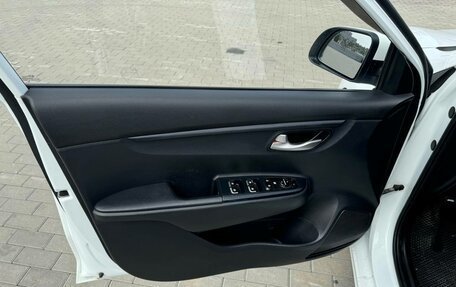 KIA Rio IV, 2018 год, 1 530 000 рублей, 13 фотография