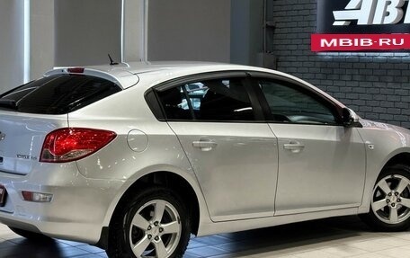 Chevrolet Cruze II, 2012 год, 747 000 рублей, 5 фотография