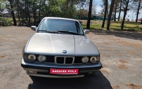 BMW 5 серия, 1990 год, 239 000 рублей, 1 фотография