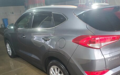 Hyundai Tucson III, 2018 год, 1 750 000 рублей, 15 фотография