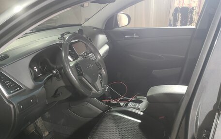 Hyundai Tucson III, 2018 год, 1 750 000 рублей, 13 фотография