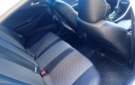 Hyundai Sonata VI, 2012 год, 1 300 000 рублей, 7 фотография
