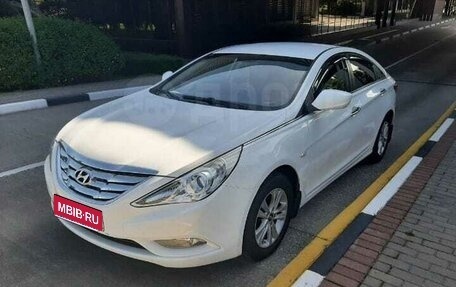 Hyundai Sonata VI, 2012 год, 1 300 000 рублей, 2 фотография
