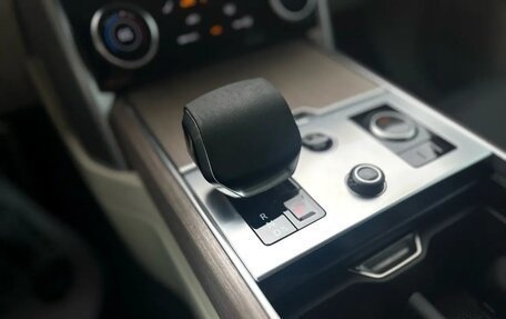 Land Rover Range Rover IV рестайлинг, 2022 год, 12 000 000 рублей, 18 фотография