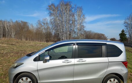 Honda Freed I, 2009 год, 1 150 000 рублей, 5 фотография