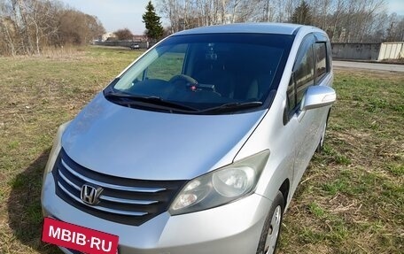 Honda Freed I, 2009 год, 1 150 000 рублей, 2 фотография