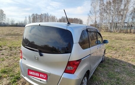 Honda Freed I, 2009 год, 1 150 000 рублей, 4 фотография