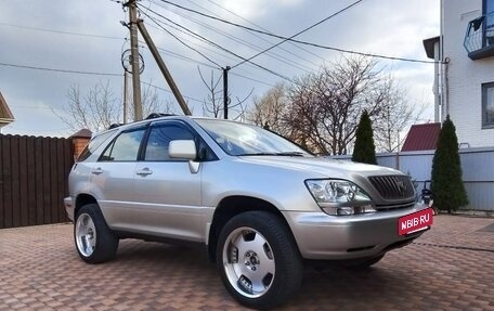 Lexus RX IV рестайлинг, 2001 год, 950 000 рублей, 2 фотография