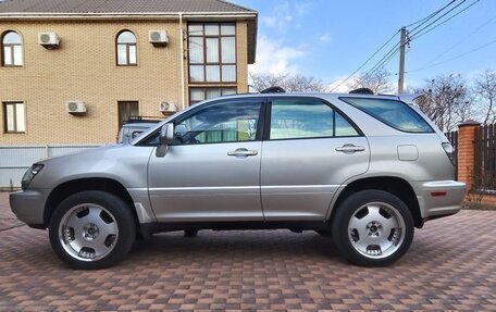 Lexus RX IV рестайлинг, 2001 год, 950 000 рублей, 7 фотография