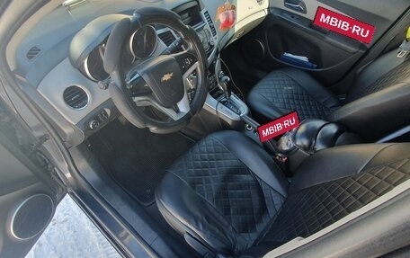 Chevrolet Cruze II, 2011 год, 830 000 рублей, 4 фотография