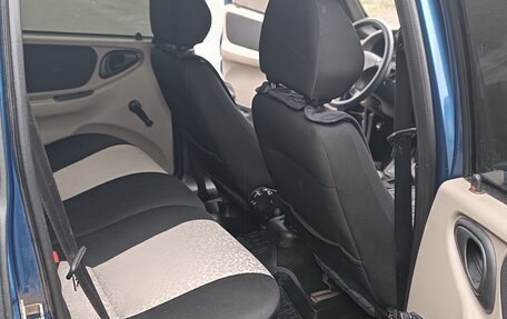 Chevrolet Niva I рестайлинг, 2006 год, 395 000 рублей, 9 фотография
