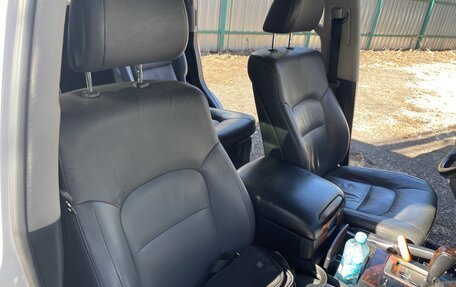 Toyota Land Cruiser 200, 2010 год, 3 450 000 рублей, 5 фотография