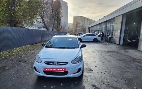 Hyundai Solaris II рестайлинг, 2012 год, 790 000 рублей, 3 фотография