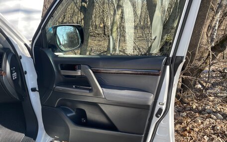 Toyota Land Cruiser 200, 2010 год, 3 450 000 рублей, 9 фотография