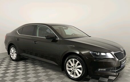 Skoda Superb III рестайлинг, 2017 год, 2 190 000 рублей, 4 фотография