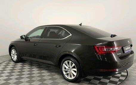 Skoda Superb III рестайлинг, 2017 год, 2 190 000 рублей, 8 фотография