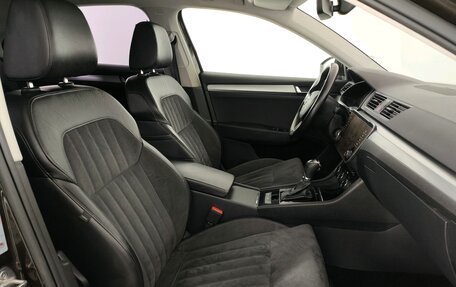 Skoda Superb III рестайлинг, 2017 год, 2 190 000 рублей, 13 фотография