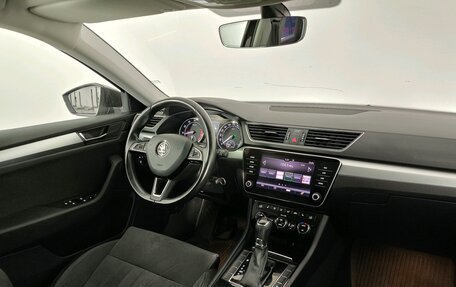 Skoda Superb III рестайлинг, 2017 год, 2 190 000 рублей, 15 фотография