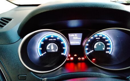 Hyundai ix35 I рестайлинг, 2010 год, 1 200 000 рублей, 12 фотография