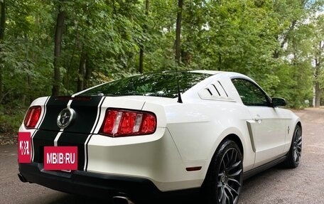 Ford Mustang VI рестайлинг, 2011 год, 2 000 000 рублей, 3 фотография