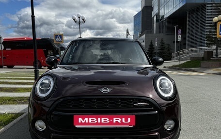 MINI Hatch, 2018 год, 2 190 000 рублей, 2 фотография