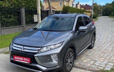 Mitsubishi Eclipse Cross, 2018 год, 2 250 000 рублей, 2 фотография