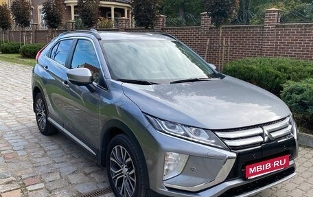 Mitsubishi Eclipse Cross, 2018 год, 2 250 000 рублей, 3 фотография