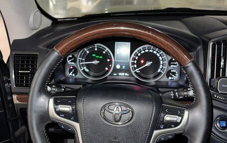 Toyota Land Cruiser 200, 2016 год, 5 500 000 рублей, 2 фотография
