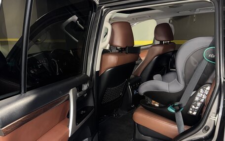 Toyota Land Cruiser 200, 2016 год, 5 500 000 рублей, 6 фотография
