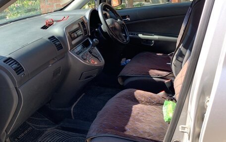 Toyota Wish II, 2003 год, 740 000 рублей, 8 фотография