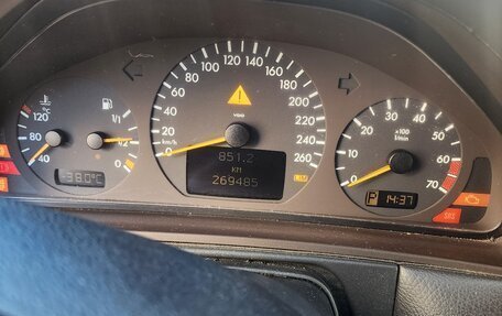 Mercedes-Benz E-Класс, 1999 год, 480 000 рублей, 2 фотография