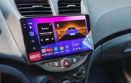 Hyundai Solaris II рестайлинг, 2015 год, 1 390 000 рублей, 4 фотография