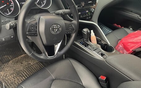 Toyota Camry, 2022 год, 3 500 000 рублей, 6 фотография