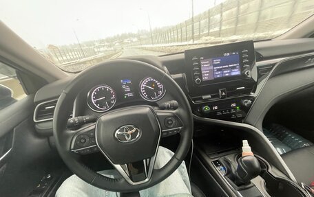 Toyota Camry, 2022 год, 3 500 000 рублей, 9 фотография