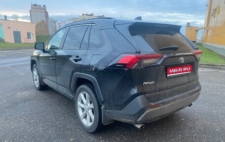 Toyota RAV4, 2019 год, 3 300 000 рублей, 1 фотография