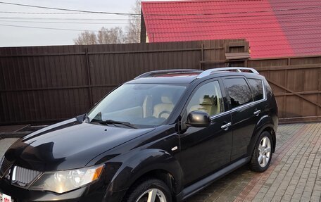 Mitsubishi Outlander III рестайлинг 3, 2008 год, 990 000 рублей, 1 фотография