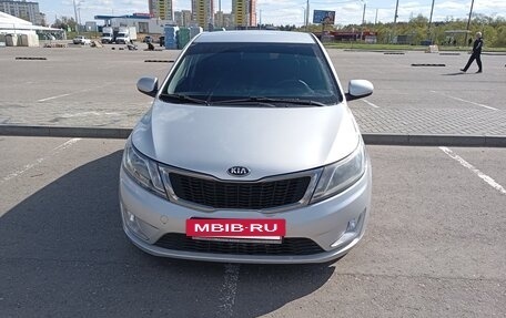 KIA Rio III рестайлинг, 2013 год, 900 000 рублей, 3 фотография